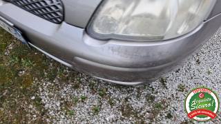TOYOTA Yaris usata, con Airbag Passeggero