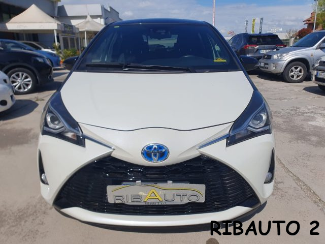TOYOTA Yaris usata, con USB