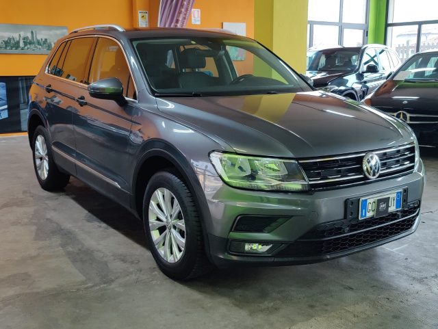 VOLKSWAGEN Tiguan usata, con Airbag laterali