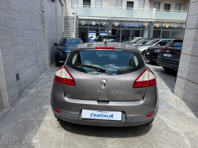 RENAULT Megane usata, con Alzacristalli elettrici