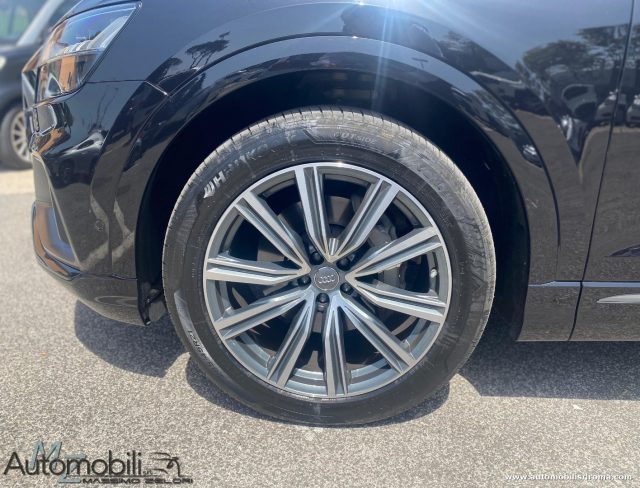 AUDI Q8 usata, con Volante in pelle