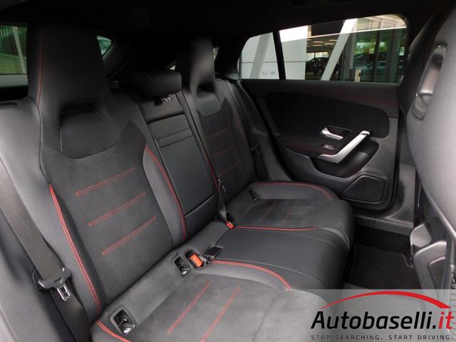 MERCEDES-BENZ CLA 220 usata, con Volante in pelle