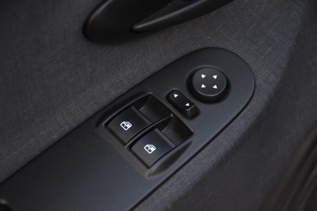 LANCIA Ypsilon usata, con USB