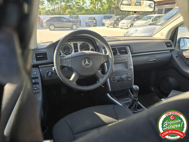 MERCEDES-BENZ B 180 usata, con Controllo trazione