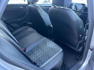 VOLKSWAGEN T-Roc usata, con Autoradio