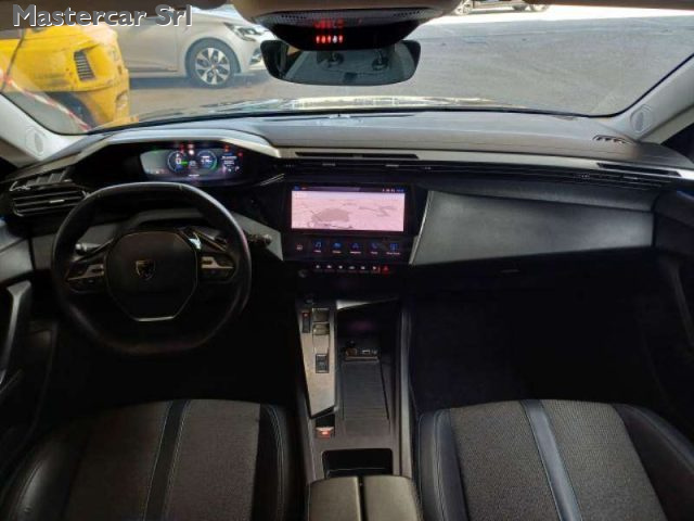 PEUGEOT 308 usata, con Autoradio