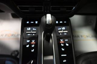 PORSCHE Macan usata 256