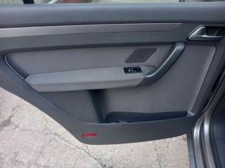 VOLKSWAGEN Touran usata 24