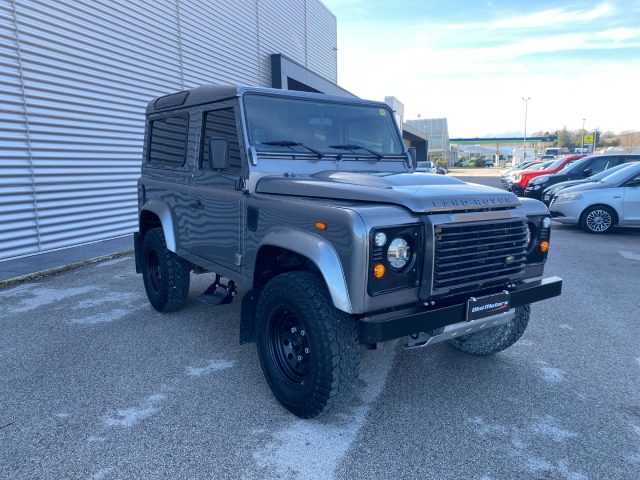 LAND ROVER Defender usata, con Autoradio