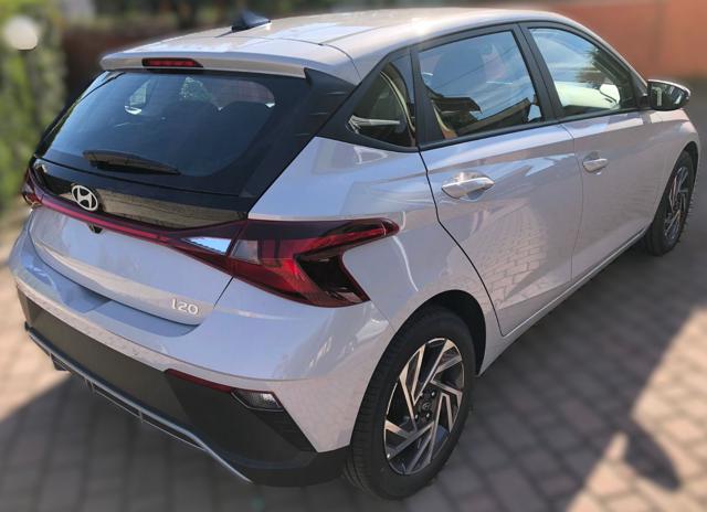 HYUNDAI i20 usata, con Airbag