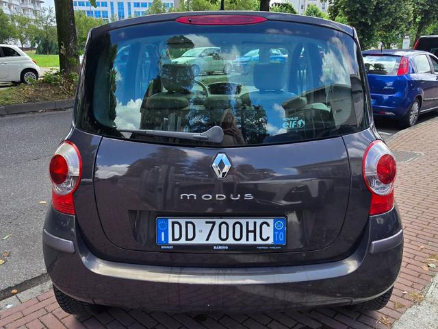 RENAULT Modus usata, con Autoradio