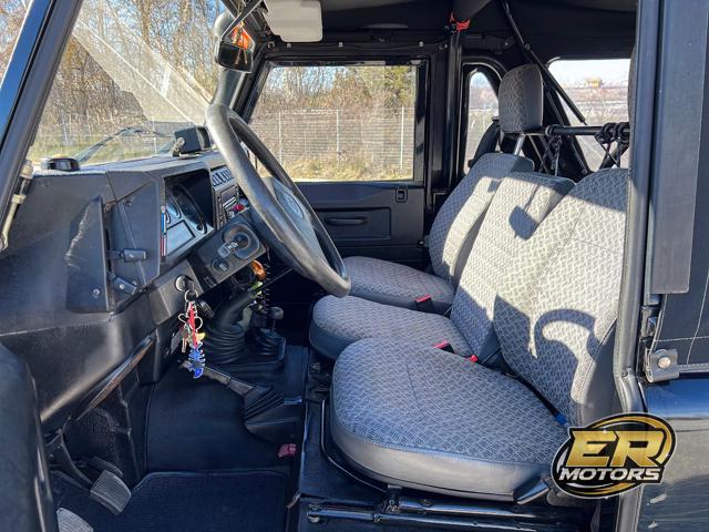LAND ROVER Defender usata 11