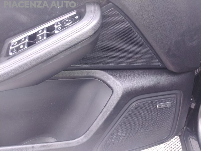PORSCHE Macan usata, con Fendinebbia