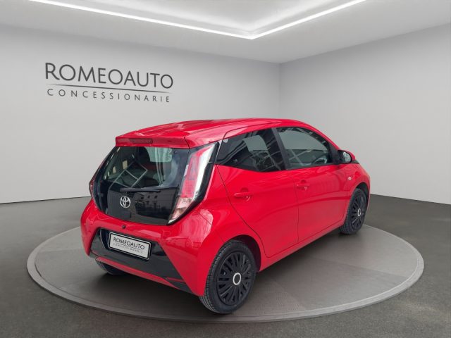TOYOTA Aygo usata, con Autoradio