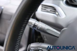 PEUGEOT 2008 usata, con Volante multifunzione