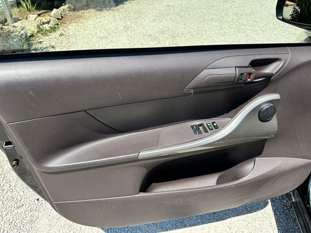 TOYOTA iQ usata, con USB