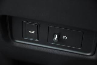 JAGUAR E-Pace usata, con Sedile posteriore sdoppiato