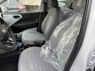 HYUNDAI i10 usata, con Telecamera per parcheggio assistito