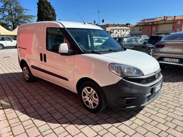 FIAT Doblo usata, con Airbag