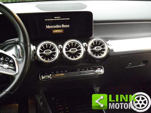 MERCEDES-BENZ GLB 200 usata, con Sedile posteriore sdoppiato