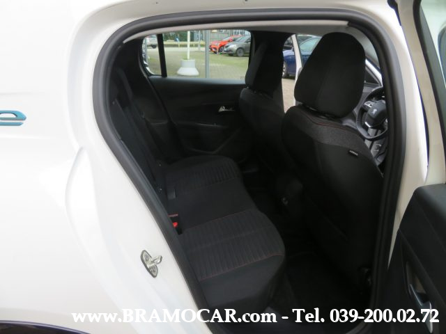 PEUGEOT 208 usata, con MP3
