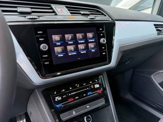 VOLKSWAGEN Touran usata, con Controllo automatico clima