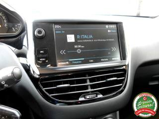 PEUGEOT 208 usata, con Volante multifunzione