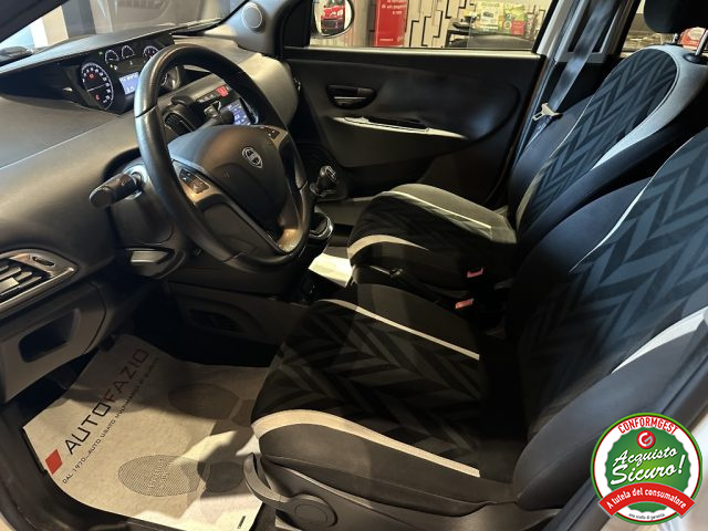 LANCIA Ypsilon usata, con Boardcomputer