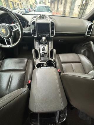 PORSCHE Cayenne usata, con Tettuccio apribile