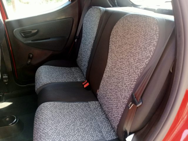 LANCIA Ypsilon usata, con Fendinebbia