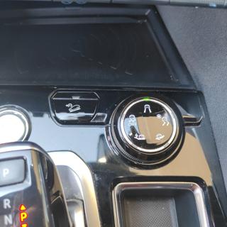 PEUGEOT 3008 usata, con Volante in pelle