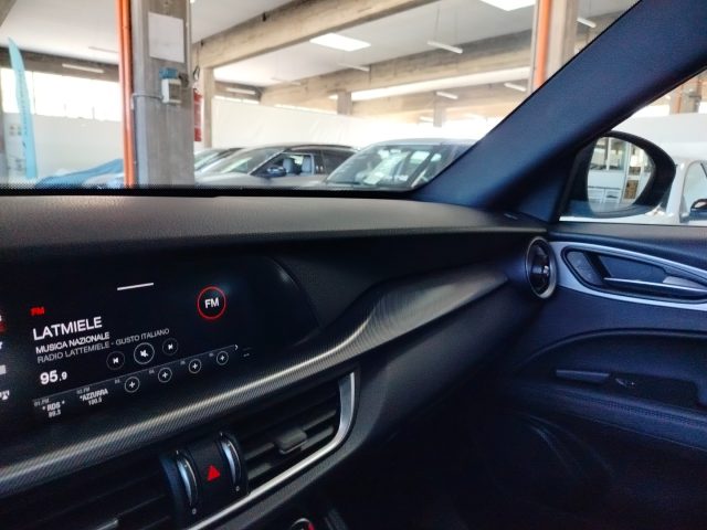 ALFA ROMEO Stelvio usata 28