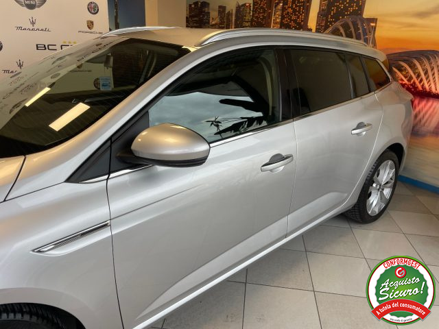 RENAULT Megane usata, con Sistema di navigazione