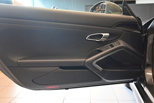PORSCHE Cayman usata 33