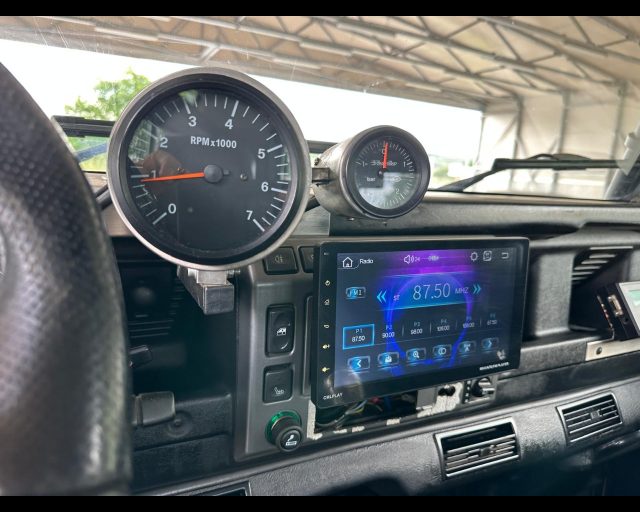 LAND ROVER Defender usata 14