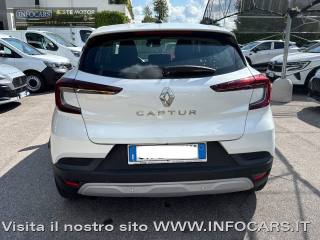 RENAULT Captur usata, con Fari LED