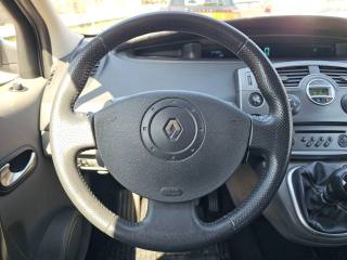 RENAULT Grand Scenic usata 17