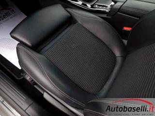 MERCEDES-BENZ CLA 180 usata, con Schermo multifunzione interamente digitale