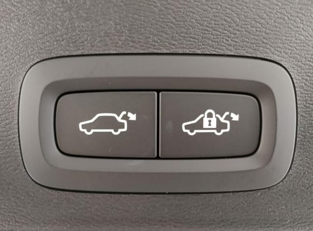 VOLVO XC40 usata, con Sensori di parcheggio posteriori