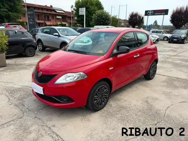 LANCIA Ypsilon usata, con Autoradio