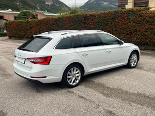SKODA Superb usata, con Airbag Passeggero