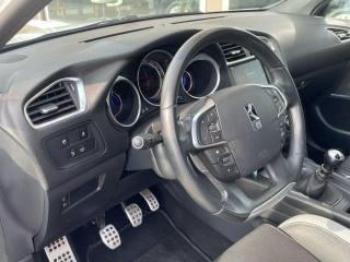 DS AUTOMOBILES DS 4 usata, con Interni in pelle
