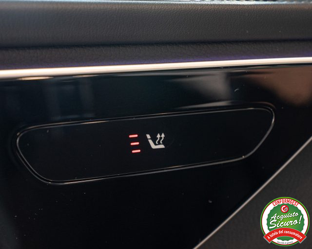 MERCEDES-BENZ C 300 usata, con Touch screen