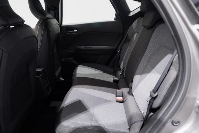 RENAULT Captur usata, con Sensori di parcheggio posteriori