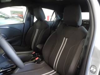 OPEL Corsa usata, con Sedile posteriore sdoppiato