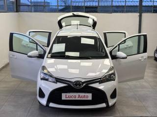 TOYOTA Yaris usata, con Airbag laterali