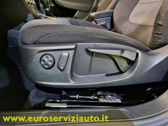 VOLKSWAGEN Passat usata 42