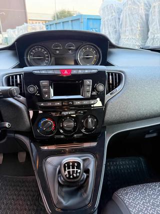 LANCIA Ypsilon usata, con Cronologia tagliandi