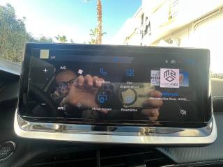 PEUGEOT 2008 usata, con Lettore CD