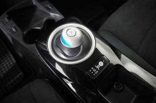 NISSAN Leaf usata, con ESP